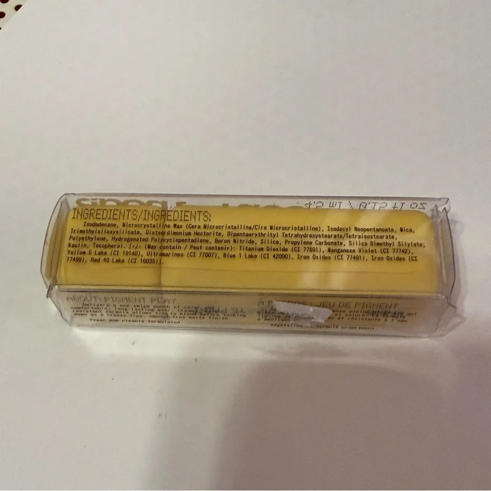 ABOUT FACE Matte Fluid Eye Paint in Incoming